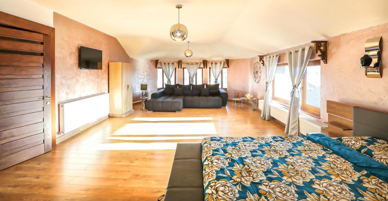 בראשוב Transilvania Mansion מראה חיצוני תמונה