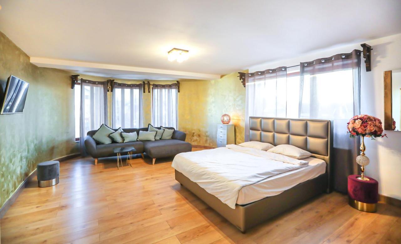 בראשוב Transilvania Mansion מראה חיצוני תמונה